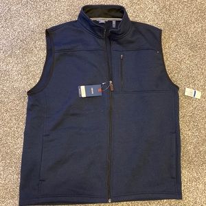 Mens Izod zip vest. Navy size XL